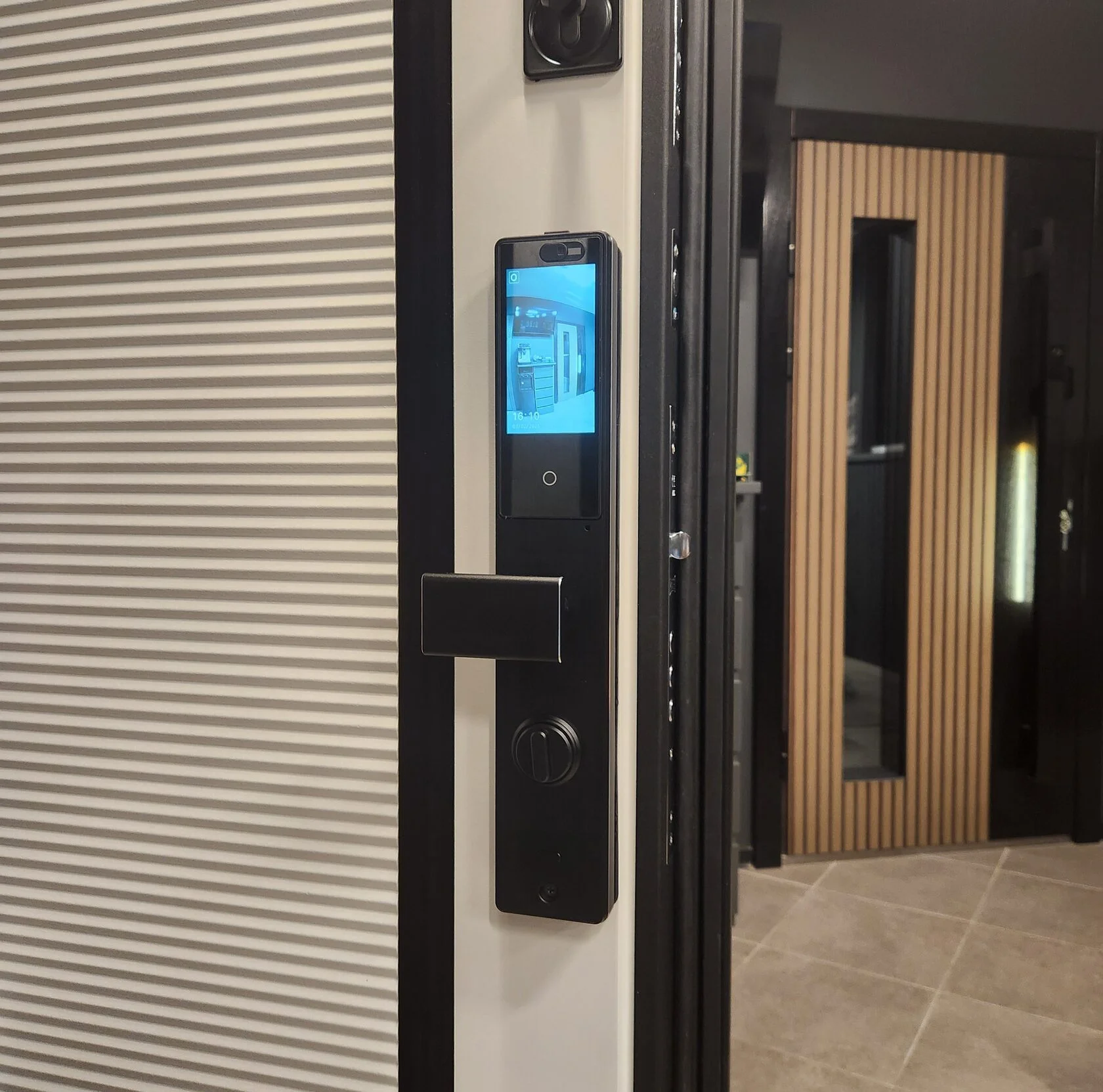 Dircode T850 пуш-пулл умный замок